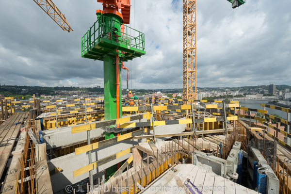 tour des finances à Liège